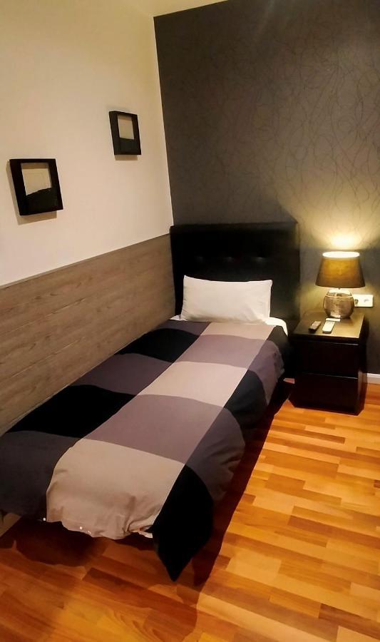 מדריד Single Rooms מראה חיצוני תמונה