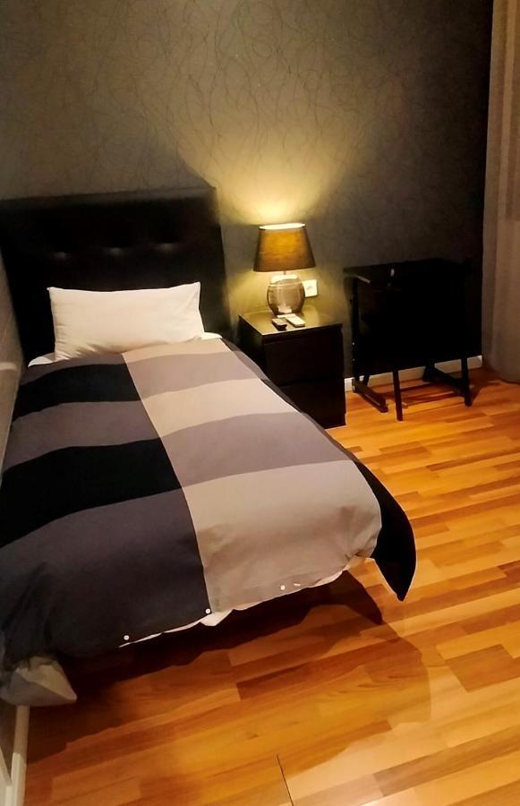 מדריד Single Rooms מראה חיצוני תמונה